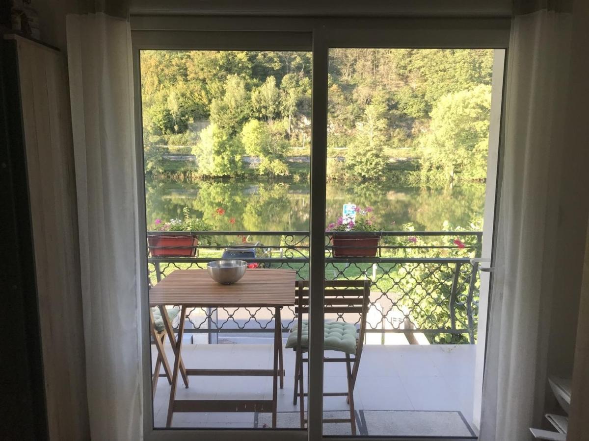 La Rose Sur Meuse Villa Haybes Buitenkant foto