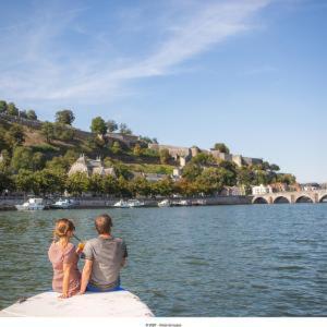 La Rose Sur Meuse Villa Haybes Buitenkant foto